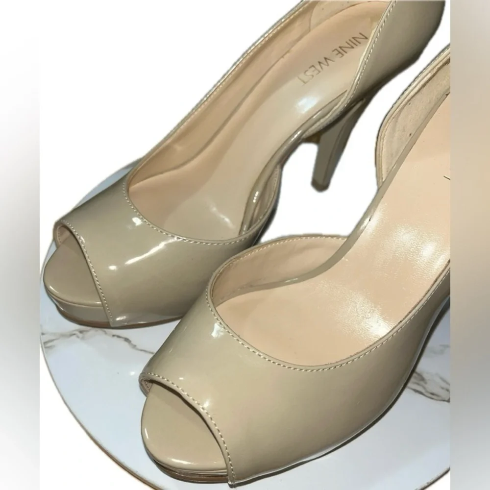 Nine West Peep Toe, Patent Leather Platforms, Beige, Sz 8M